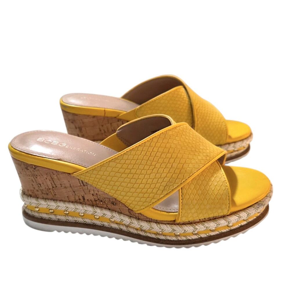BCBGeneration Habiana Sunny Yellow Gold Cork Wedge Sandals Sz 7